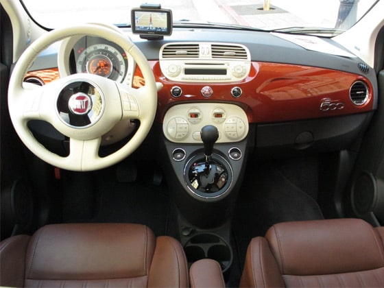 Fiat 500L Includes TomTom GPS on the Dashboard